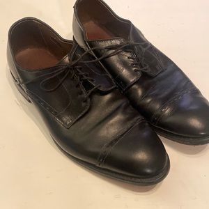 Allen Edmonds black leather Oxford size 10.5